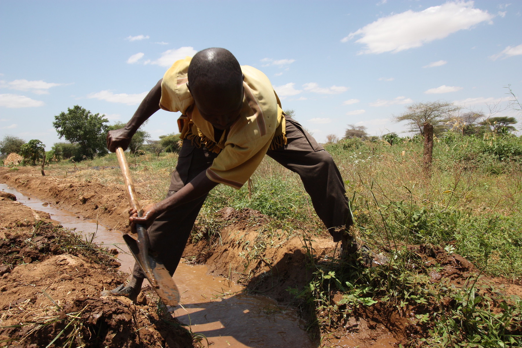 Building irrigation systems in places like Isiolo County in Kenya is part of efforts to build local resilience to changing climate conditions. Image by EU/ECHO/Martin Karimi via Flickr (CC BY-ND 2.0).